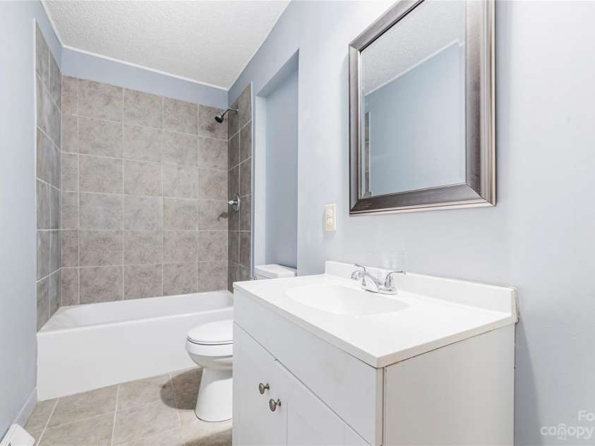 328 Miller Avenue, Statesville, NC 28677.  MLS# CAR4019961, YatesRealty ID 1487. 