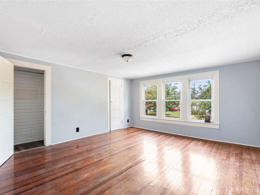 328 Miller Avenue, Statesville, NC 28677.  MLS# CAR4019961, YatesRealty ID 1487. 