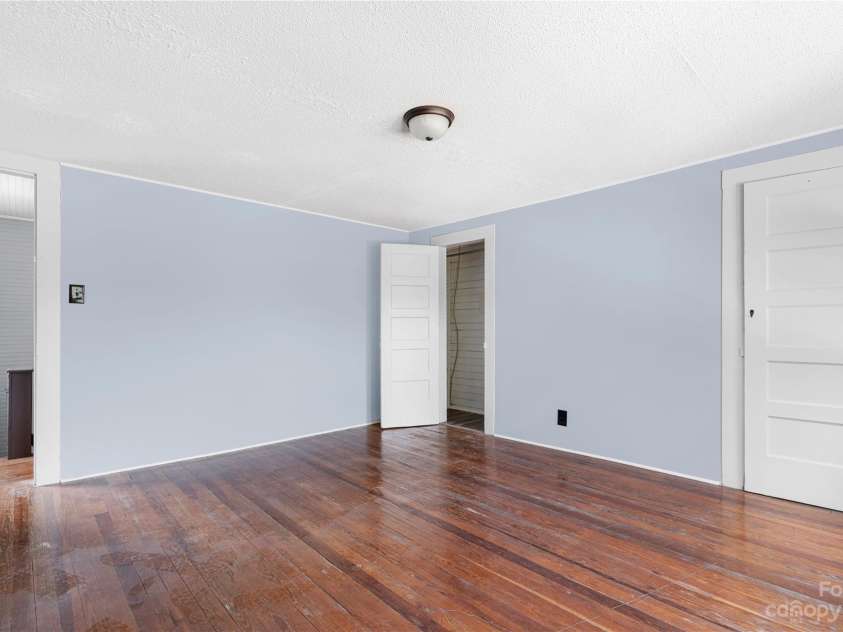 328 Miller Avenue, Statesville, NC 28677.  MLS# CAR4019961, YatesRealty ID 1487. 