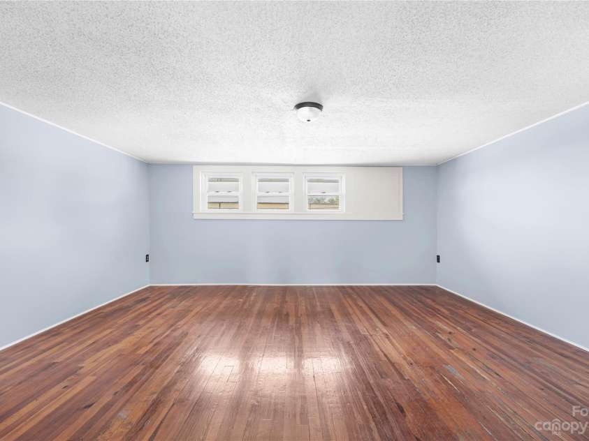 328 Miller Avenue, Statesville, NC 28677.  MLS# CAR4019961, YatesRealty ID 1487. 