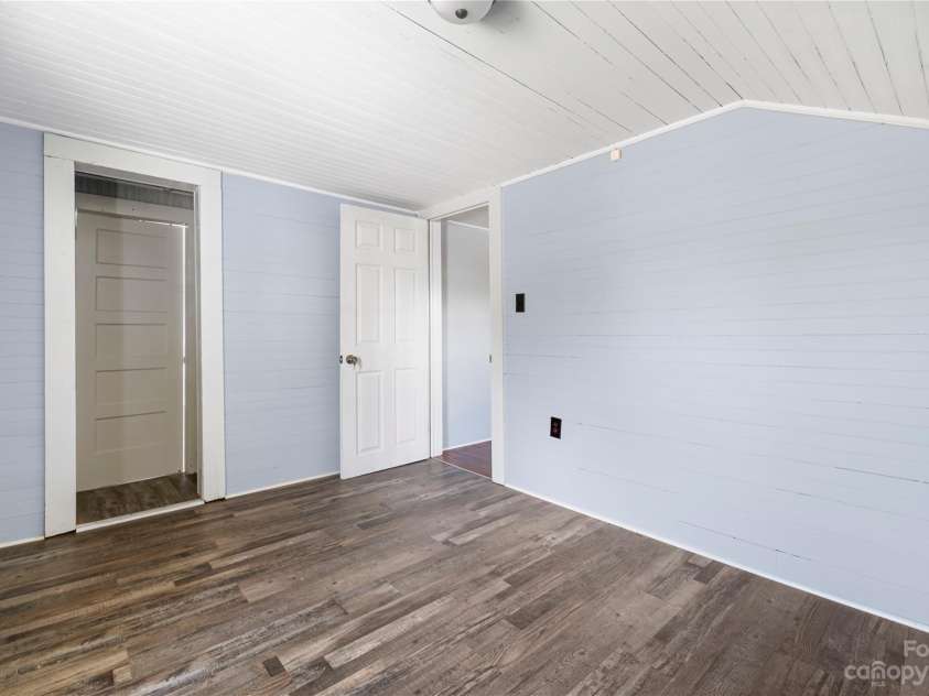 328 Miller Avenue, Statesville, NC 28677.  MLS# CAR4019961, YatesRealty ID 1487. 