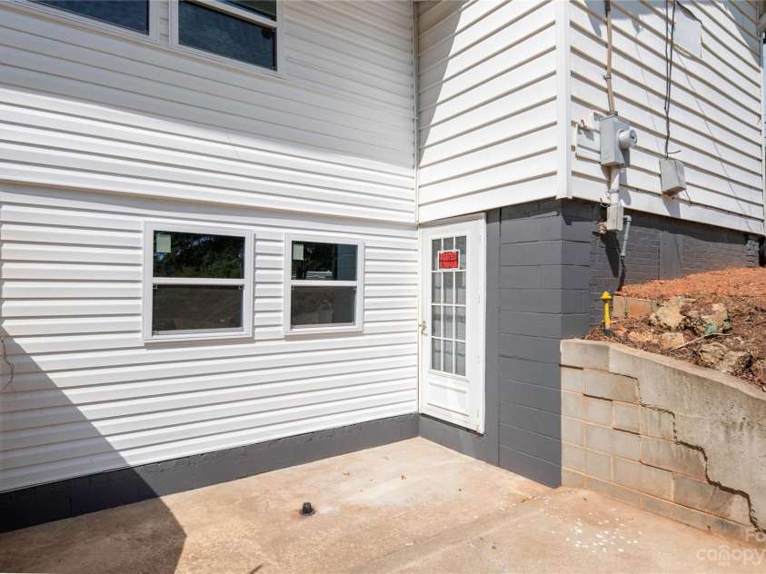 328 Miller Avenue, Statesville, NC 28677.  MLS# CAR4019961, YatesRealty ID 1487. 