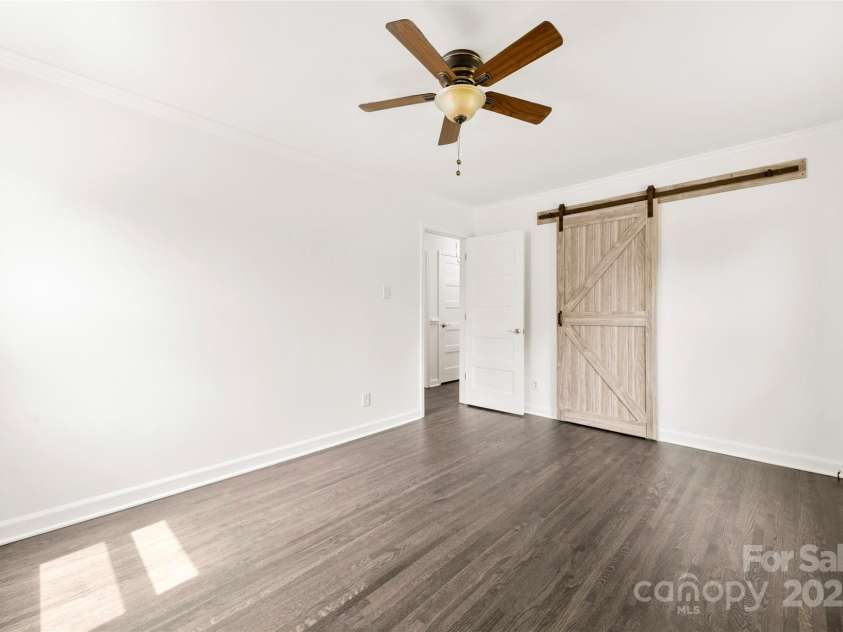 1316 Fox Run Drive, Charlotte, NC 28212.  MLS# CAR4235193, YatesRealty ID 14870. 