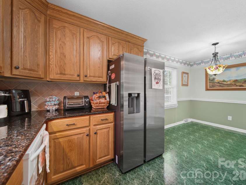 2165 Gaines Avenue, Gastonia, NC 28054.  MLS# CAR4372244, YatesRealty ID 14870. 