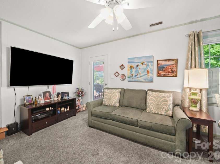 2165 Gaines Avenue, Gastonia, NC 28054.  MLS# CAR4372244, YatesRealty ID 14870. 