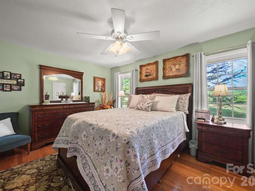 2165 Gaines Avenue, Gastonia, NC 28054.  MLS# CAR4372244, YatesRealty ID 14870. 