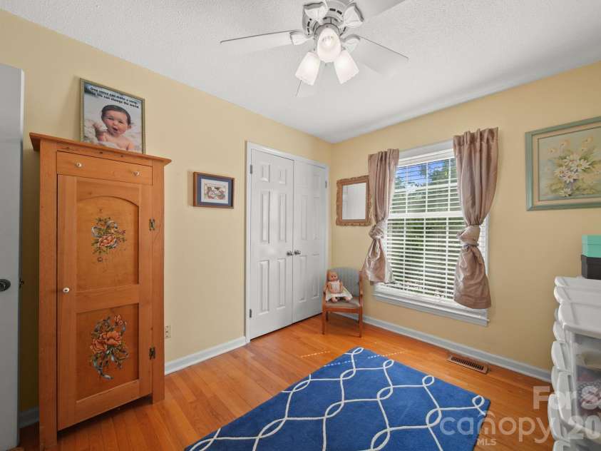 2165 Gaines Avenue, Gastonia, NC 28054.  MLS# CAR4372244, YatesRealty ID 14870. 