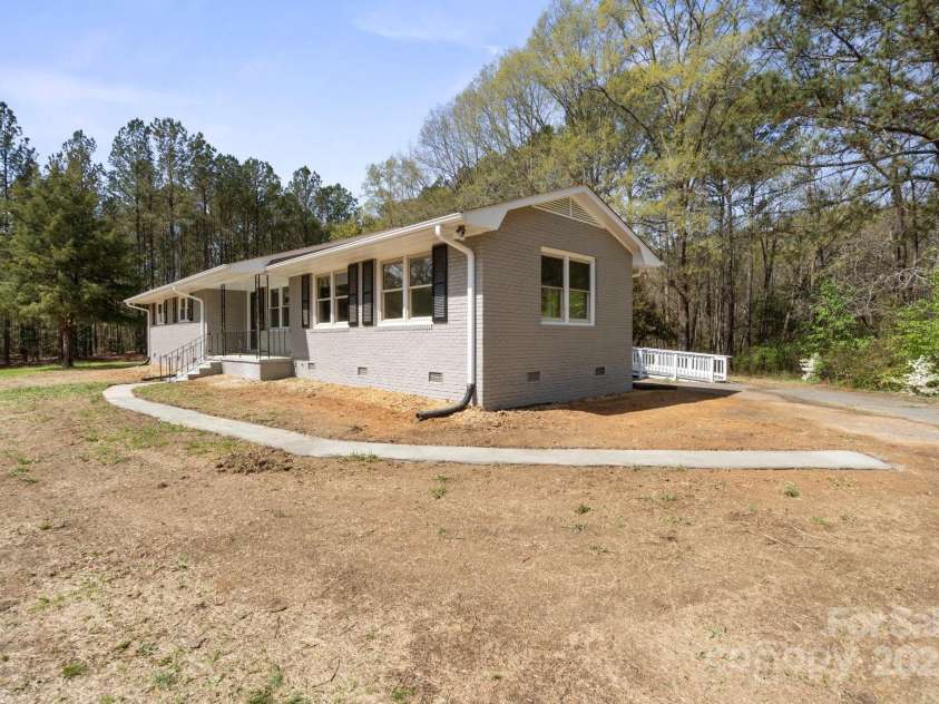 174 Maske Road, Mount Gilead, NC 27306.  MLS# CAR4259918, YatesRealty ID 14872. Angle side view
