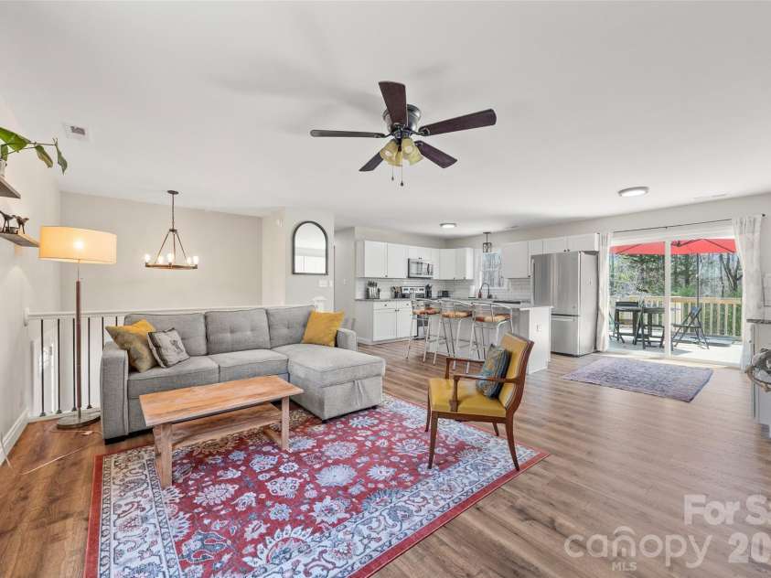 4206 Wimbledon Drive, Dallas, NC 28034.  MLS# CAR4362707, YatesRealty ID 14872. 
