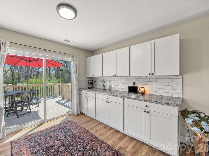 4206 Wimbledon Drive, Dallas, NC 28034.  MLS# CAR4362707, YatesRealty ID 14872. 