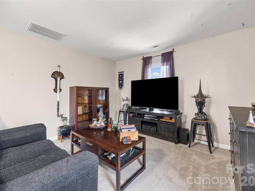 4206 Wimbledon Drive, Dallas, NC 28034.  MLS# CAR4362707, YatesRealty ID 14872. 