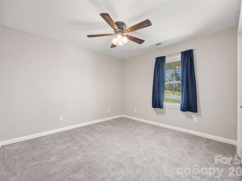 4206 Wimbledon Drive, Dallas, NC 28034.  MLS# CAR4362707, YatesRealty ID 14872. 