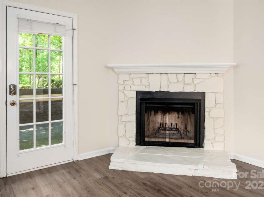 3625 Colony Crossing Drive, Charlotte, NC 28226.  MLS# CAR4246303, YatesRealty ID 14876. 