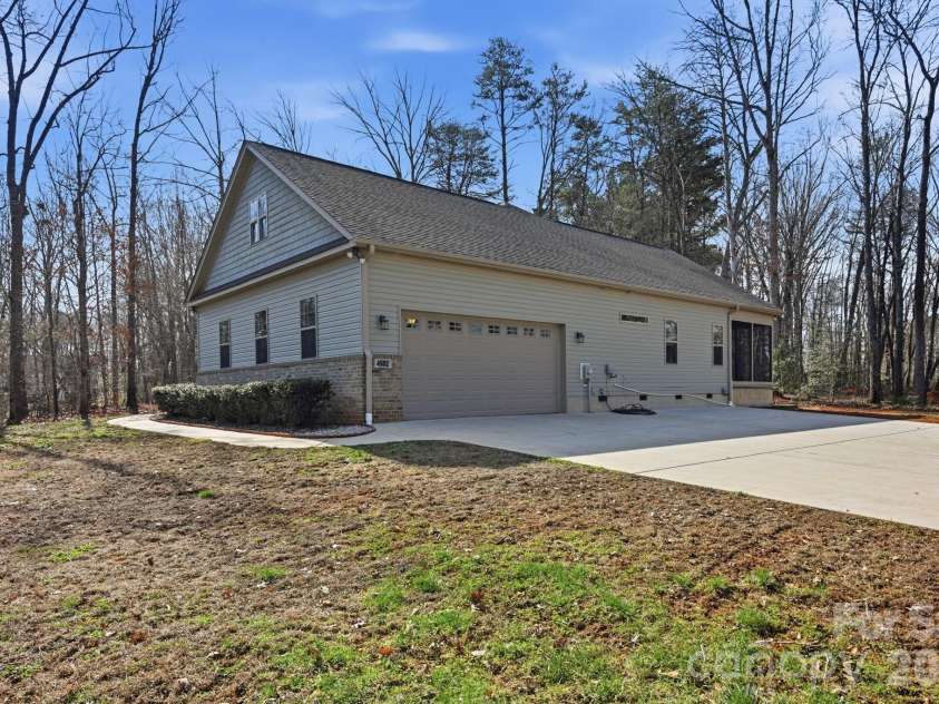 4582 Sagittarius Circle, Denver, NC 28037.  MLS# CAR4353546, YatesRealty ID 14876. 