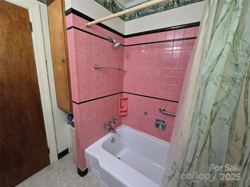 517 Maske Road, Mount Gilead, NC 27306.  MLS# CAR4301994, YatesRealty ID 1488. 