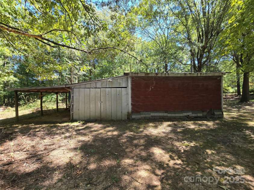 517 Maske Road, Mount Gilead, NC 27306.  MLS# CAR4301994, YatesRealty ID 1488. 