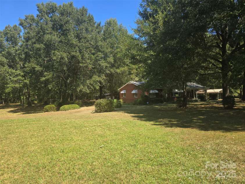 517 Maske Road, Mount Gilead, NC 27306.  MLS# CAR4301994, YatesRealty ID 1488. 