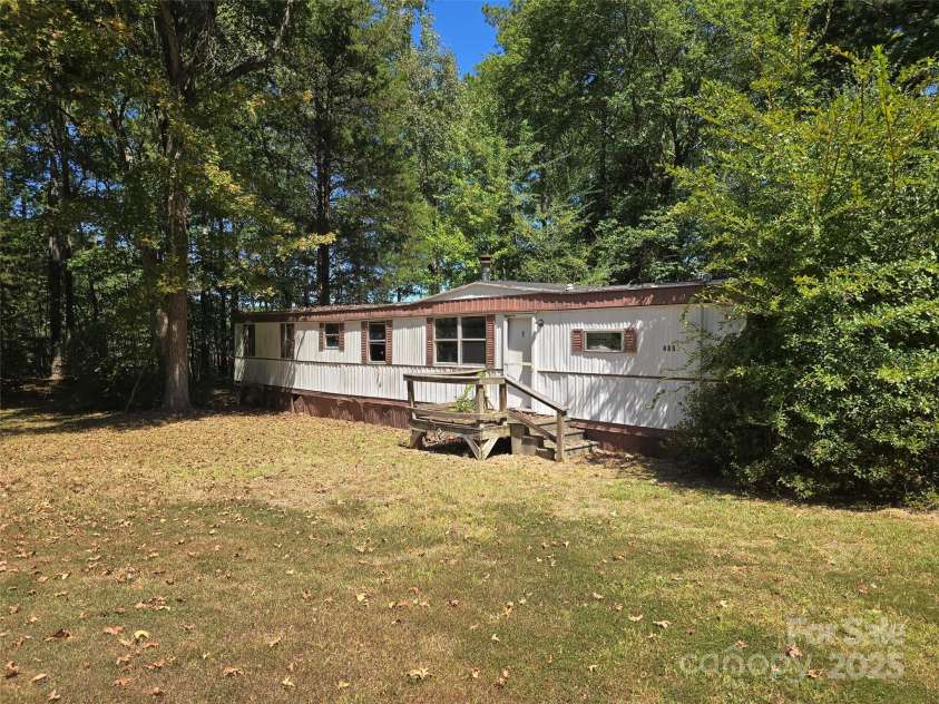 517 Maske Road, Mount Gilead, NC 27306.  MLS# CAR4301994, YatesRealty ID 1488. 