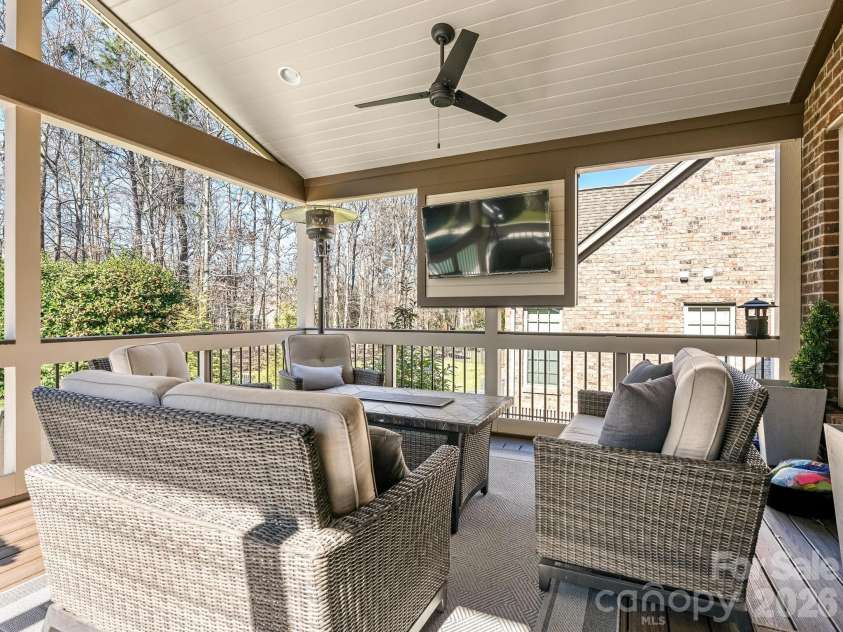 5422 Open Book Lane, Charlotte, NC 28270.  MLS# CAR4352219, YatesRealty ID 14880. LOOKING FROM DECK TO REAR YARD
