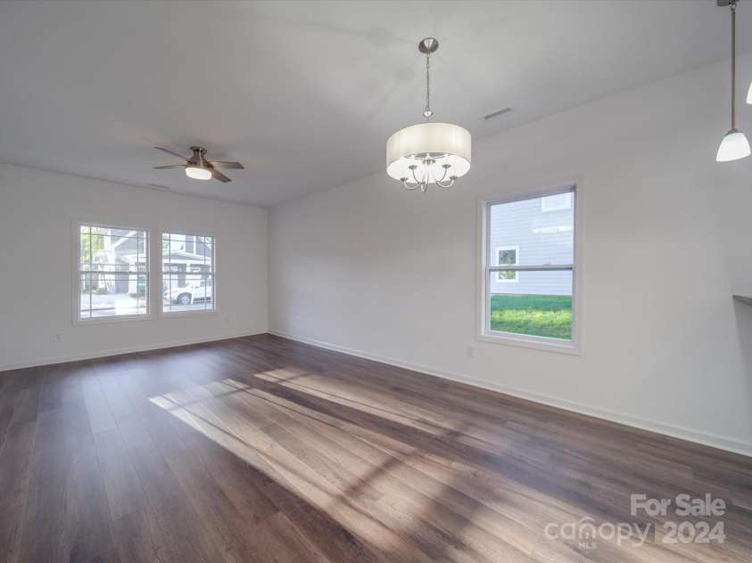 558 Geneva Circle, Gastonia, NC 28056.  MLS# CAR4186850, YatesRealty ID 14880. 