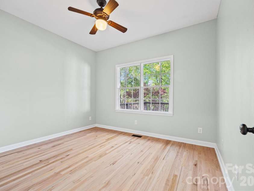 2830 Point Drive, Richburg, SC 29729.  MLS# CAR4372039, YatesRealty ID 14881. 