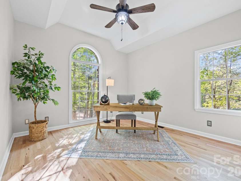 2830 Point Drive, Richburg, SC 29729.  MLS# CAR4372039, YatesRealty ID 14881. 