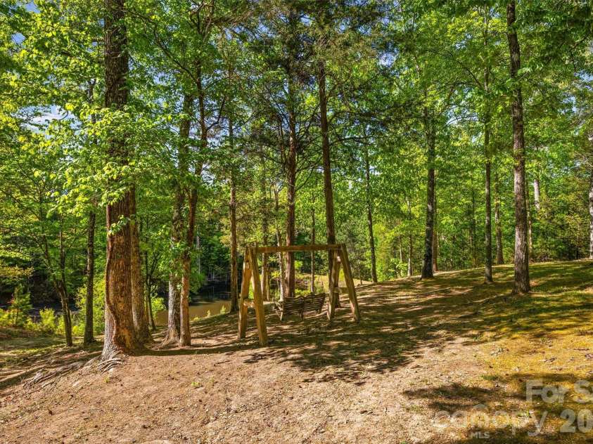2830 Point Drive, Richburg, SC 29729.  MLS# CAR4372039, YatesRealty ID 14881. 