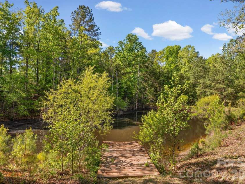 2830 Point Drive, Richburg, SC 29729.  MLS# CAR4372039, YatesRealty ID 14881. 