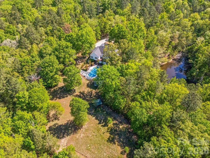 2830 Point Drive, Richburg, SC 29729.  MLS# CAR4372039, YatesRealty ID 14881. 
