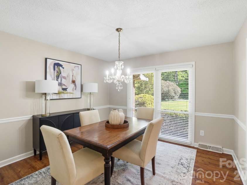2814 Williams Road, Matthews, NC 28105.  MLS# CAR4372223, YatesRealty ID 14882. Dining Room