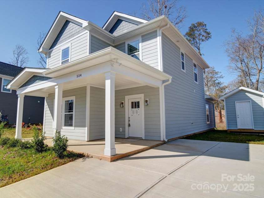 554 Geneva Circle, Gastonia, NC 28056.  MLS# CAR4220064, YatesRealty ID 14882. 