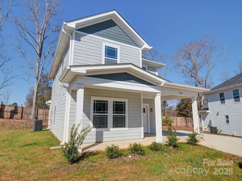 554 Geneva Circle, Gastonia, NC 28056.  MLS# CAR4220064, YatesRealty ID 14882. 