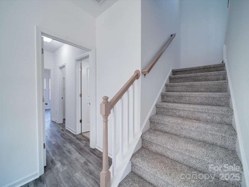 554 Geneva Circle, Gastonia, NC 28056.  MLS# CAR4220064, YatesRealty ID 14882. 