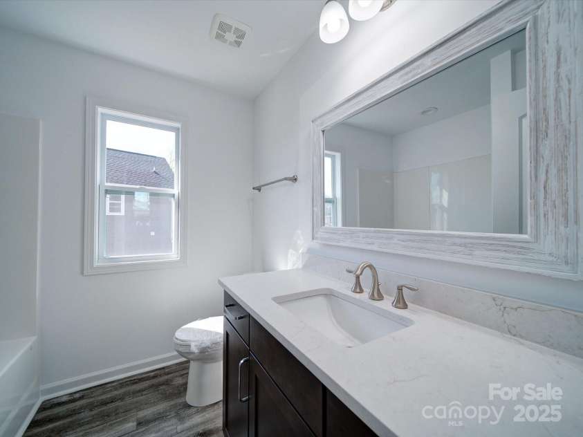 554 Geneva Circle, Gastonia, NC 28056.  MLS# CAR4220064, YatesRealty ID 14882. 