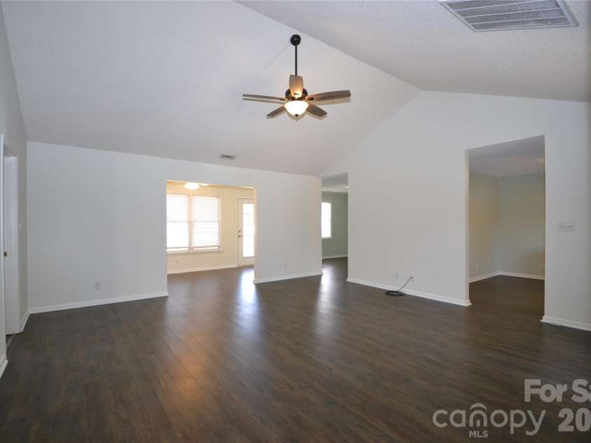 413 Hidden Creek Circle, Salisbury, NC 28147.  MLS# CAR4317143, YatesRealty ID 14883. 