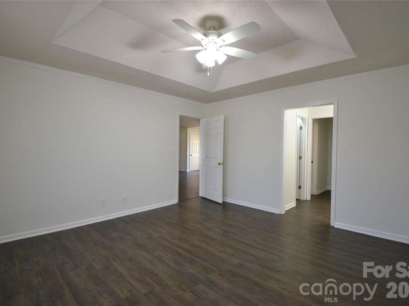 413 Hidden Creek Circle, Salisbury, NC 28147.  MLS# CAR4317143, YatesRealty ID 14883. Primary Bedroom/En Suite