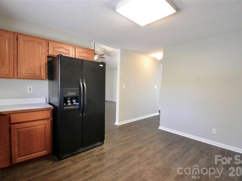 413 Hidden Creek Circle, Salisbury, NC 28147.  MLS# CAR4317143, YatesRealty ID 14883. Refrigerator stays!