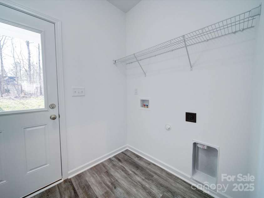 502 Geneva Circle, Gastonia, NC 28056.  MLS# CAR4220056, YatesRealty ID 14883. 