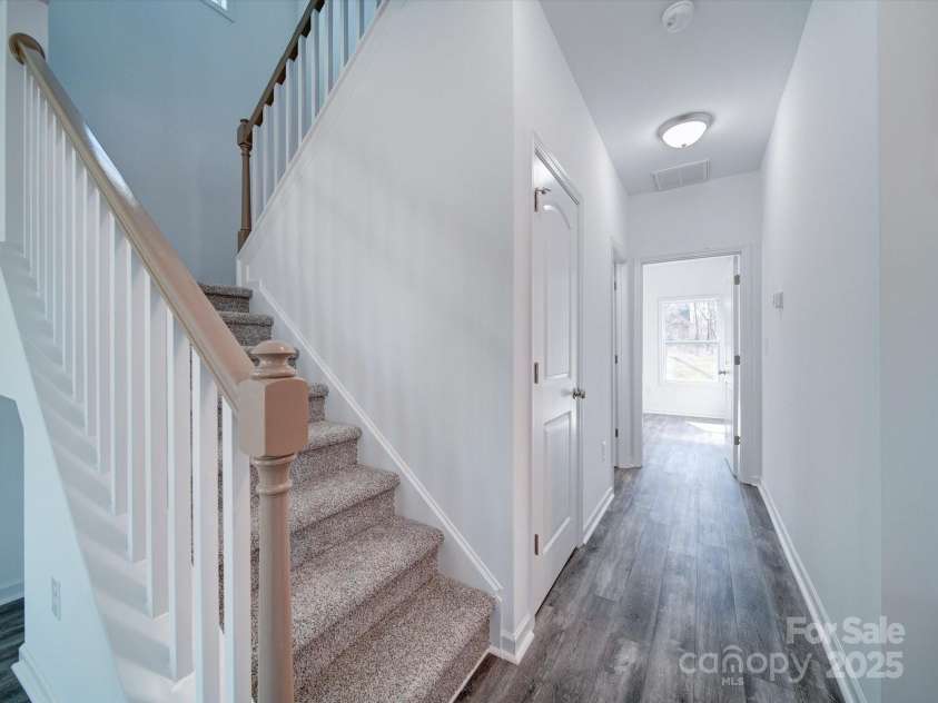 502 Geneva Circle, Gastonia, NC 28056.  MLS# CAR4220056, YatesRealty ID 14883. 