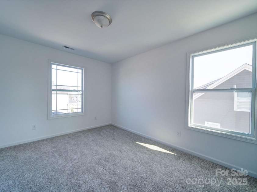 502 Geneva Circle, Gastonia, NC 28056.  MLS# CAR4220056, YatesRealty ID 14883. 