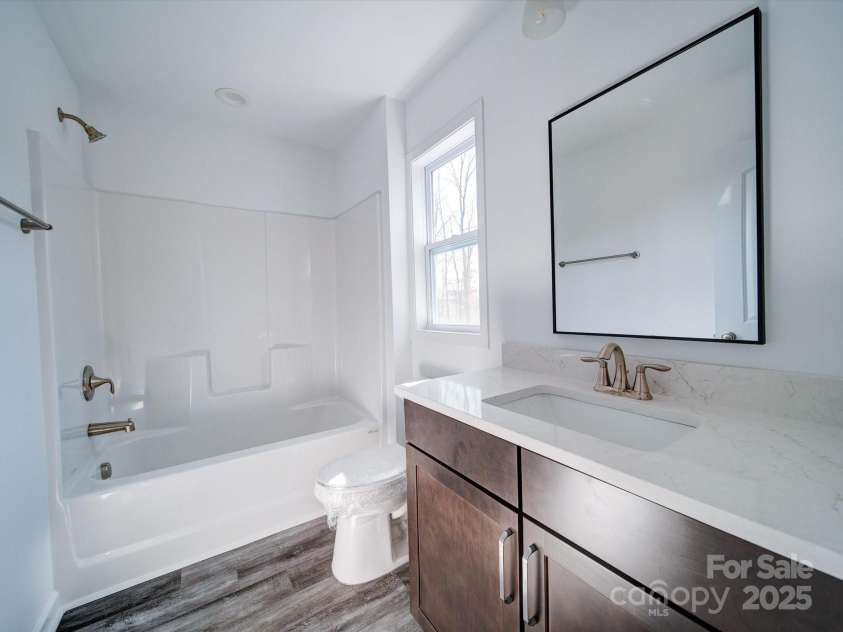 502 Geneva Circle, Gastonia, NC 28056.  MLS# CAR4220056, YatesRealty ID 14883. 