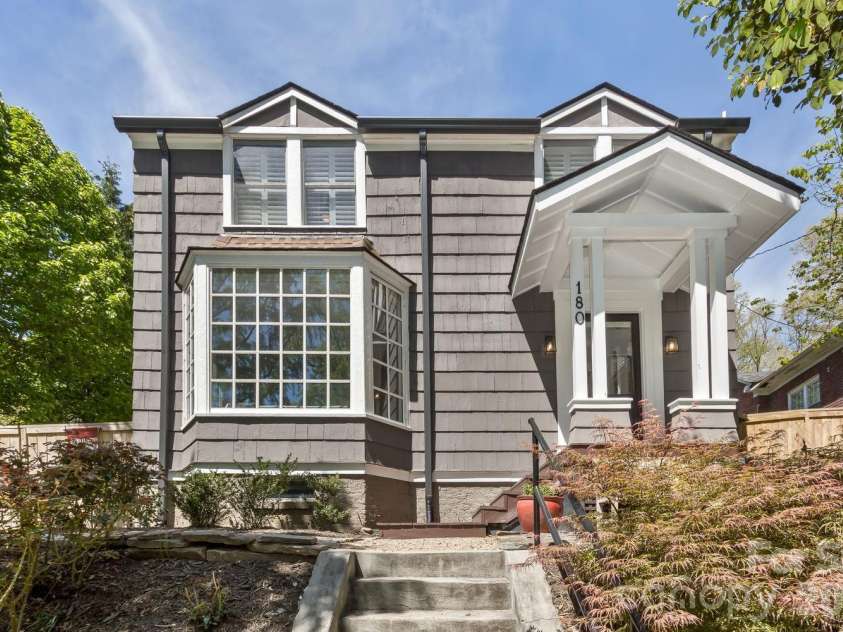 180 Tacoma Circle, Asheville, NC 28801.  MLS# CAR4370430, YatesRealty ID 14884. Street side