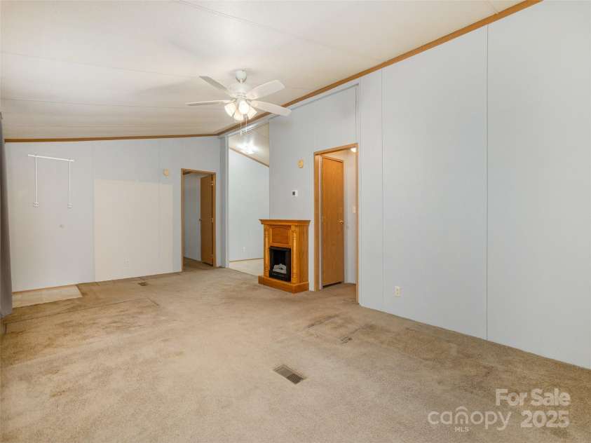 81 Mount Airy Road, Marshall, NC 28753.  MLS# CAR4311362, YatesRealty ID 14885. 