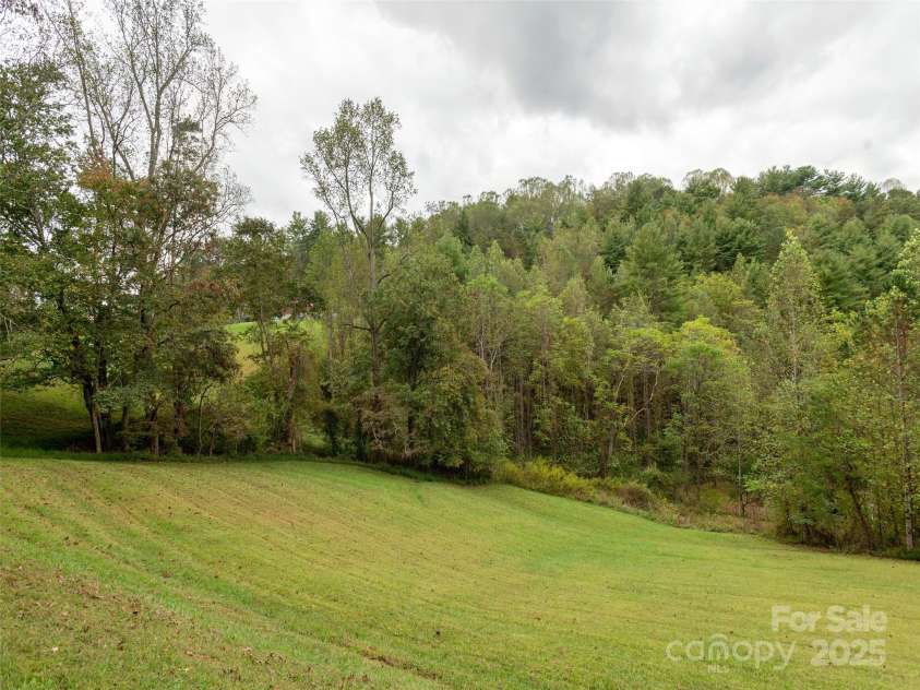 81 Mount Airy Road, Marshall, NC 28753.  MLS# CAR4311362, YatesRealty ID 14885. 