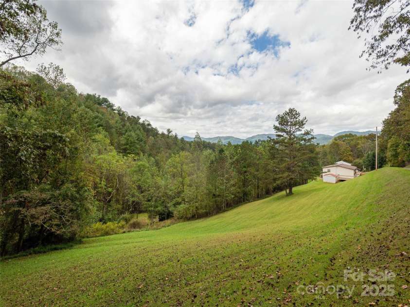 81 Mount Airy Road, Marshall, NC 28753.  MLS# CAR4311362, YatesRealty ID 14885. 