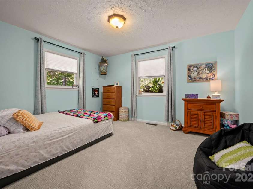 1280 Henderson Road, Tryon, NC 28782.  MLS# CAR4304238, YatesRealty ID 14886. 