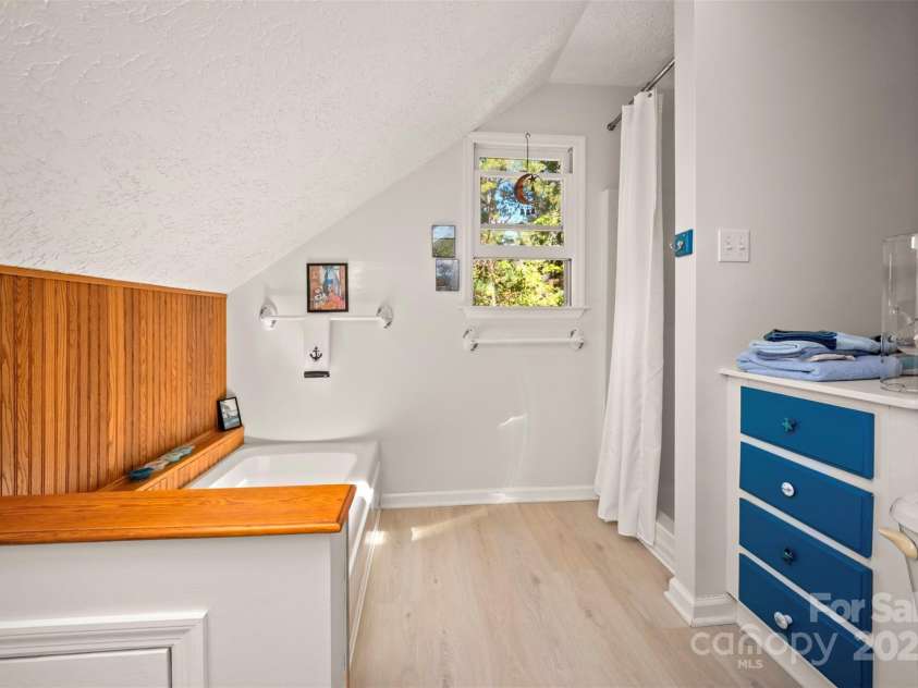 1280 Henderson Road, Tryon, NC 28782.  MLS# CAR4304238, YatesRealty ID 14886. 