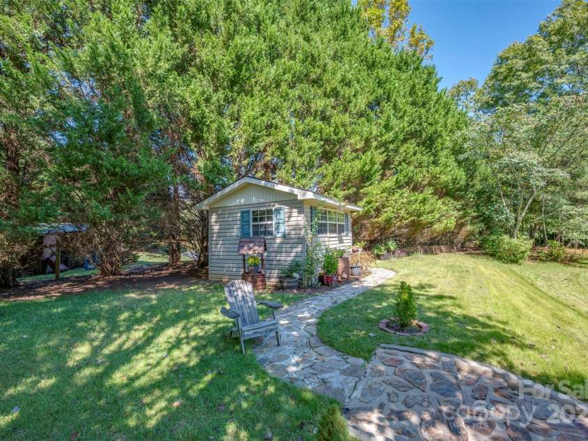 1280 Henderson Road, Tryon, NC 28782.  MLS# CAR4304238, YatesRealty ID 14886. 