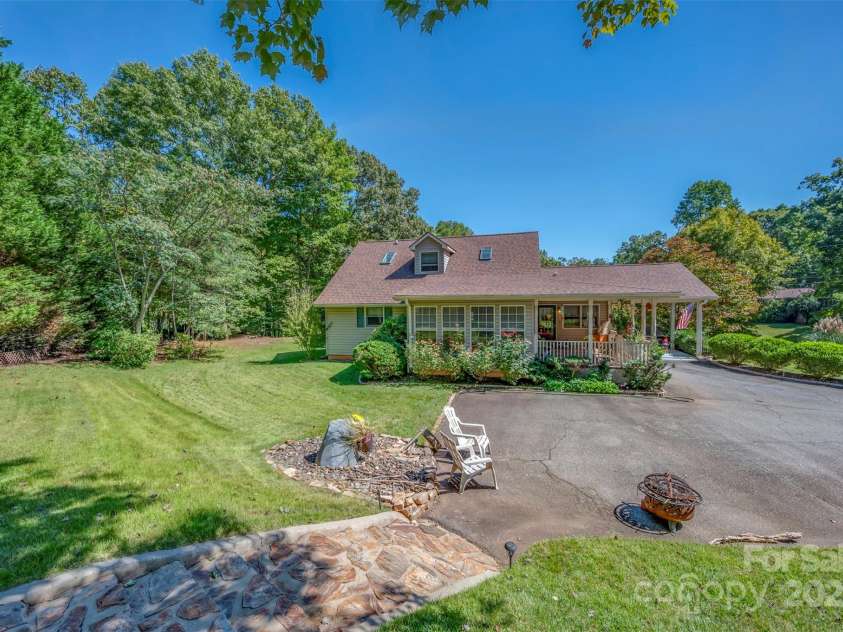 1280 Henderson Road, Tryon, NC 28782.  MLS# CAR4304238, YatesRealty ID 14886. 
