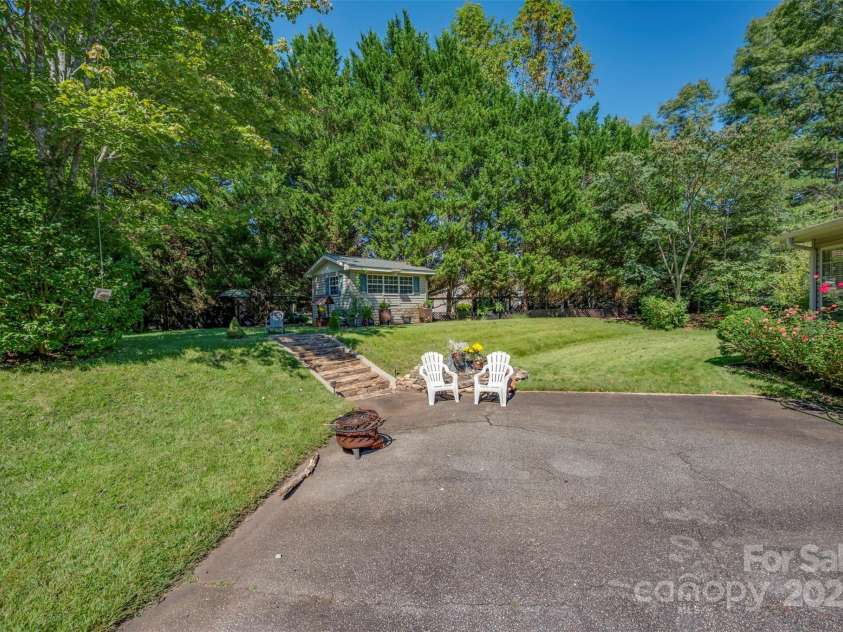 1280 Henderson Road, Tryon, NC 28782.  MLS# CAR4304238, YatesRealty ID 14886. 